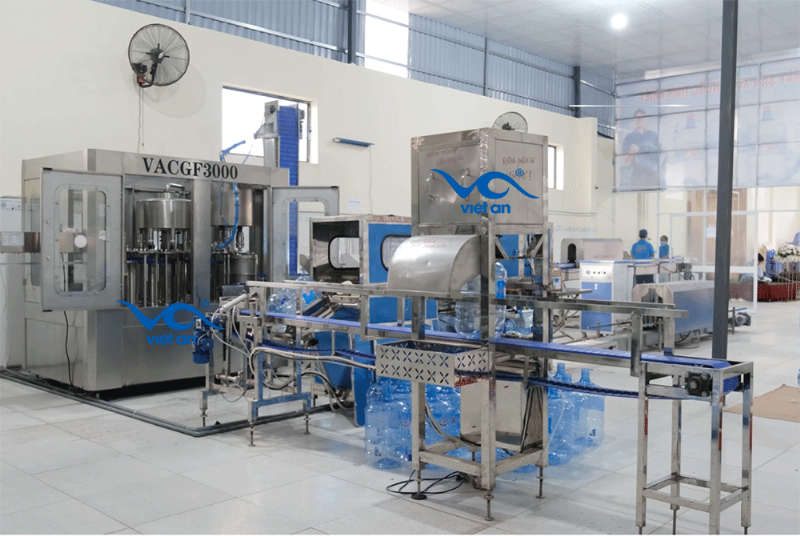 Dây chuyền chiết rót tự động cho bình xịt nước thực phẩm bảo vệ sức khỏe